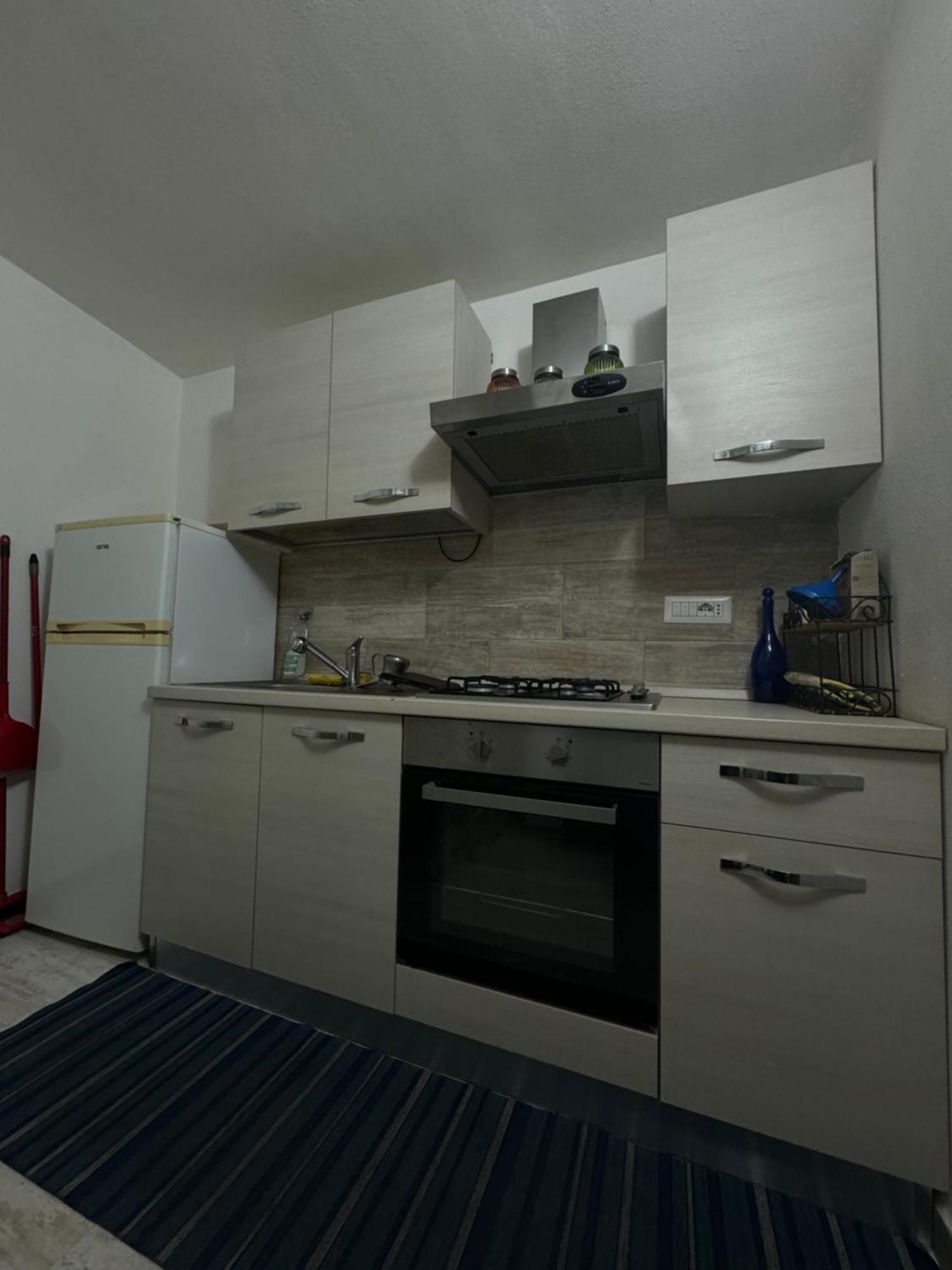 Pm 1 Via Armando Diaz Guest House Олбия Екстериор снимка