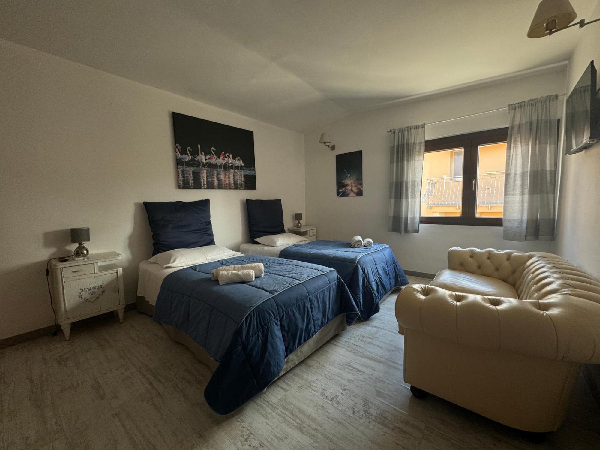 Pm 1 Via Armando Diaz Guest House Олбия Екстериор снимка